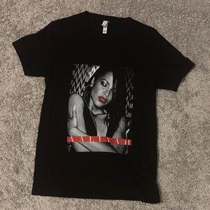 Aaliyah t-shirt
